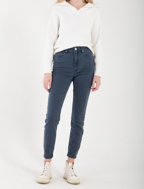 Pantalón azul cinco bolsillos