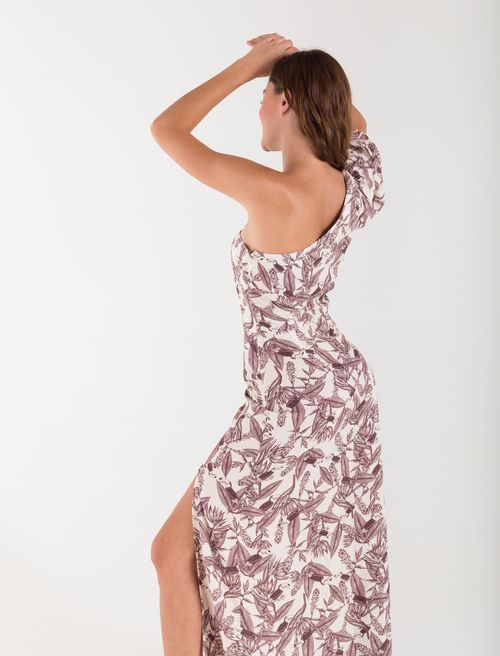 Vestido largo con cuello asimétrico