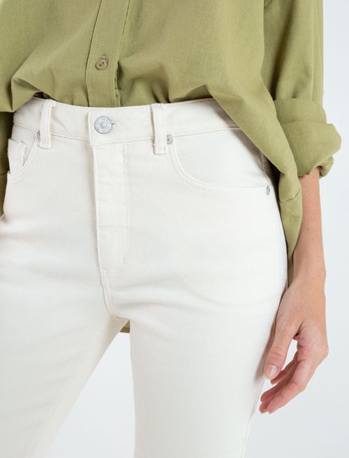 Pantalón cinco bolsillos