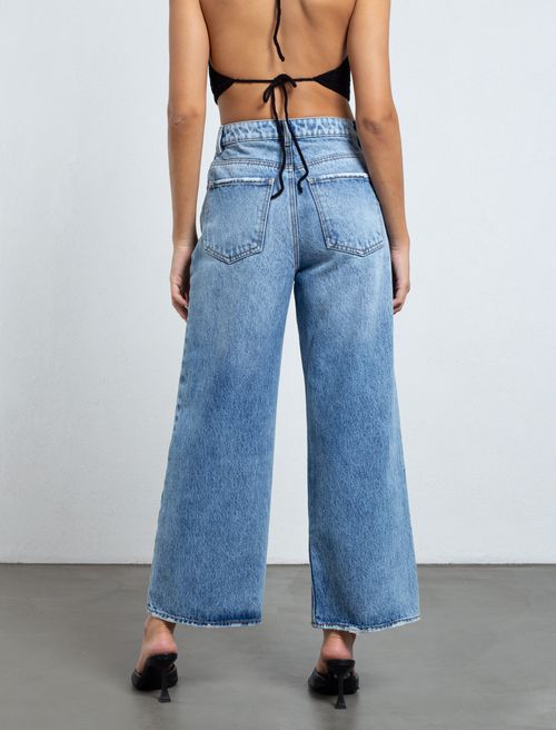Jean Wide leg fit con desgastes localizados