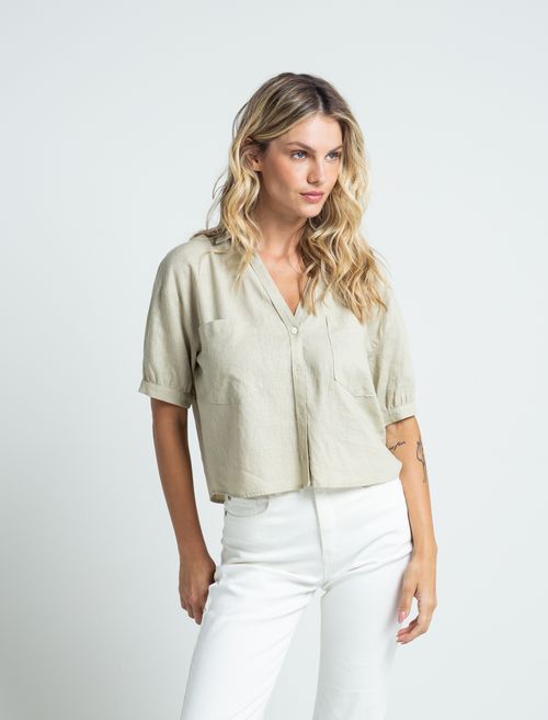 Camisa con bolsillo manga corta