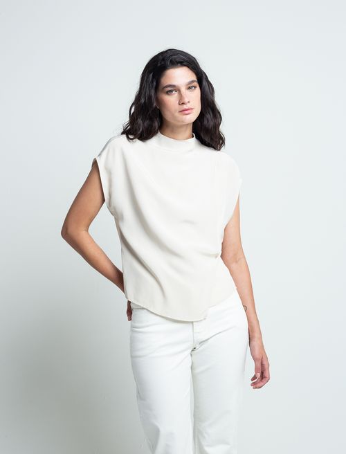 Camisa de tela fluida
