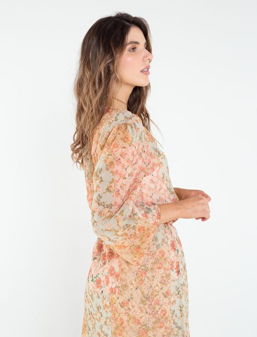 Vestido largo con corte en pierna