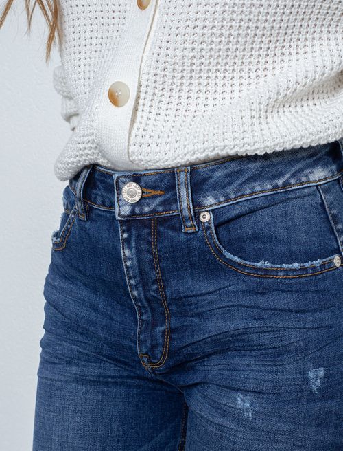 Jean Push Up con desgastes