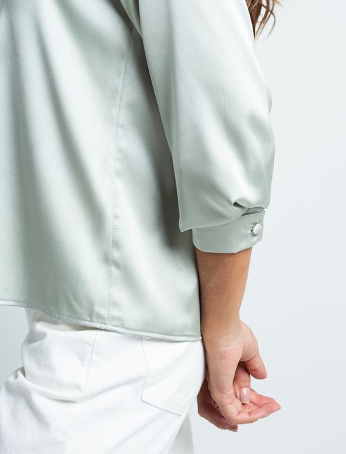 Camisa de diseño abierto