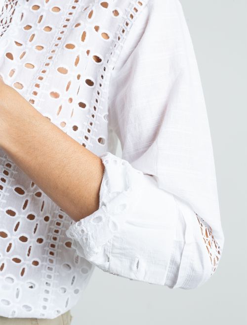 Camisa en ojalillo