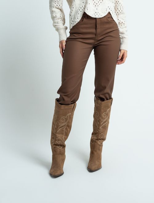 Pantalón de silueta ajustada