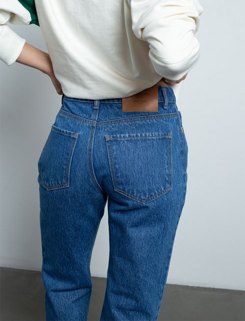 Jean de largo cropped