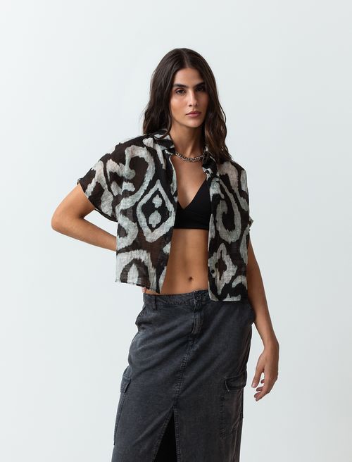 Camisa de tela fluida