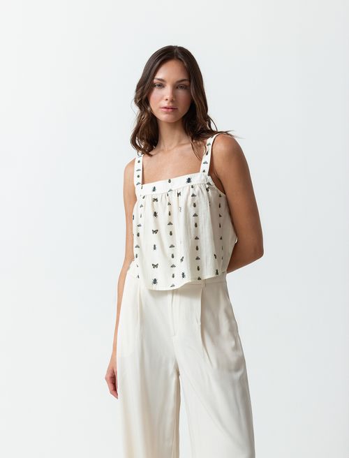 Camisa de escote recto