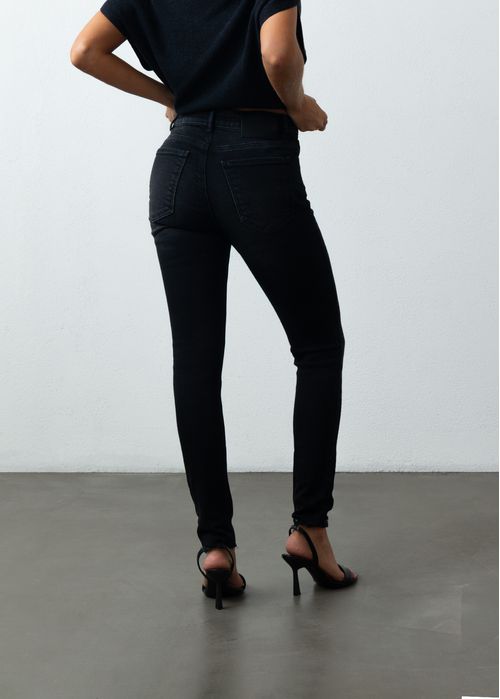 Jean Skinny en black denim