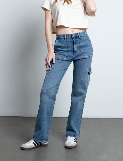 Jean Skinny tipo cargo