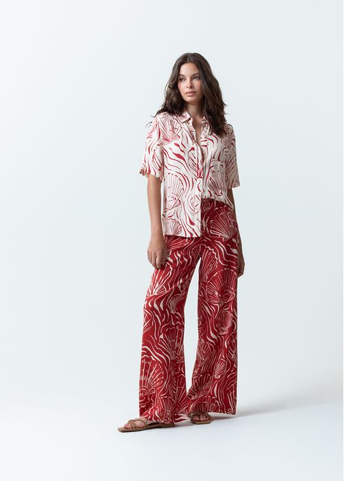 Camisa con estampados de mar