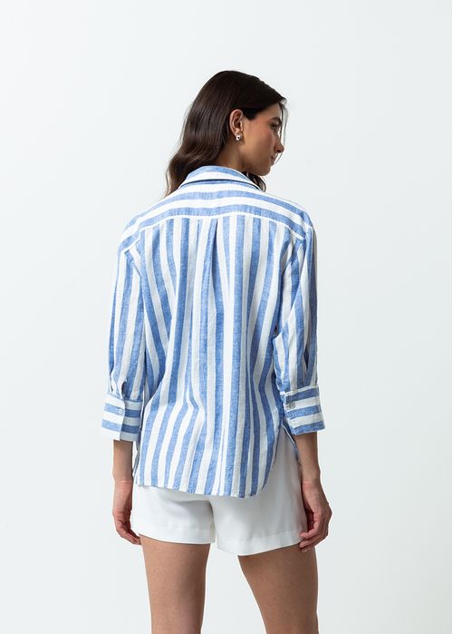 Camisa de diseño a rayas