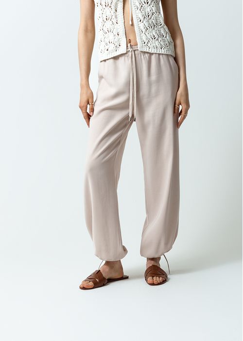 Pantalón con elástico en cintura