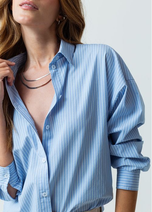 Camisa de diseño a rayas