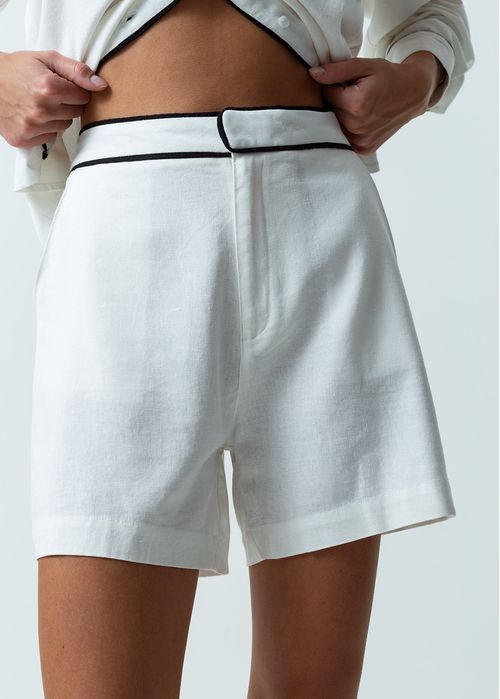 Short de tela fluida