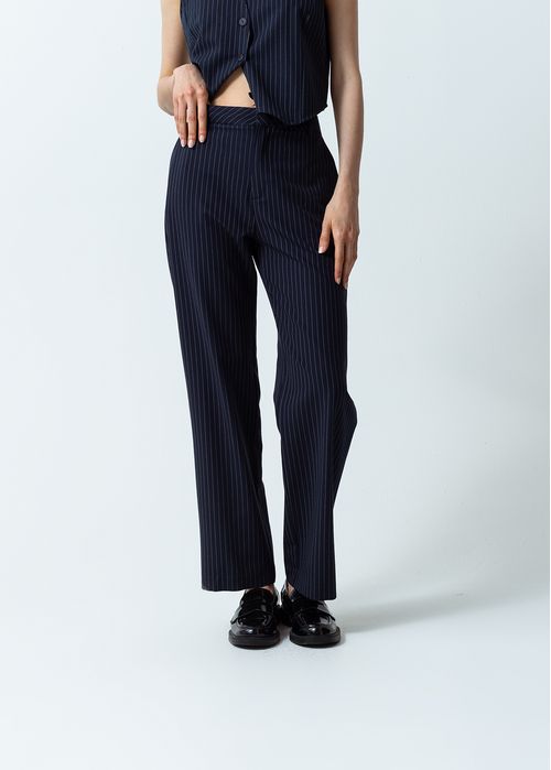 Pantalón con diseño a rayas