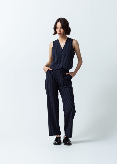 Pantalón con diseño a rayas