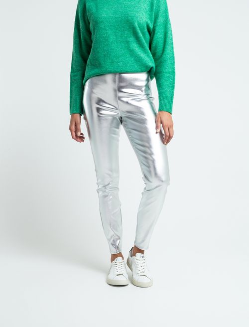 Pantalón con efecto metalizado