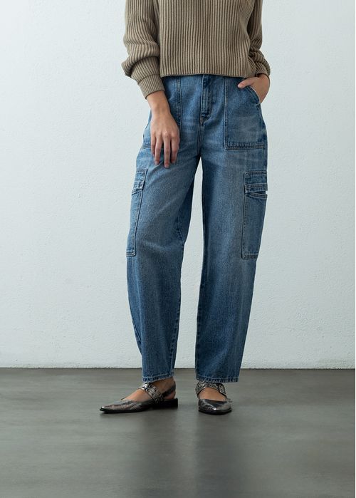 Jean Barrel tiro alto tipo cargo