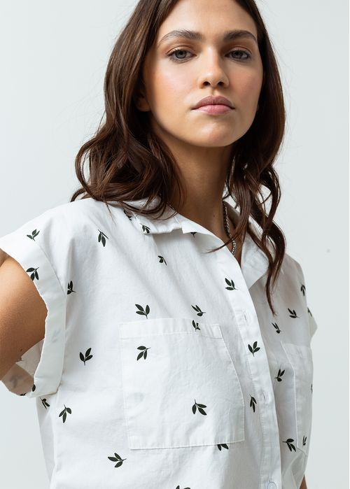 Camisa manga corta con guardapolvo con mini prints