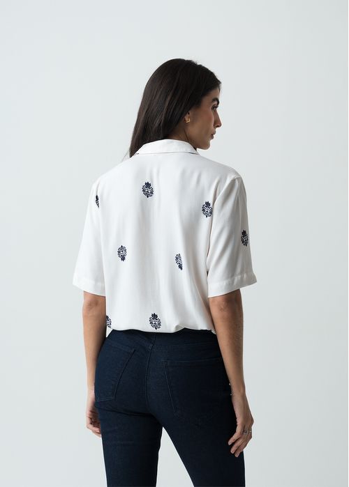 Camisa manga corta con mini prints