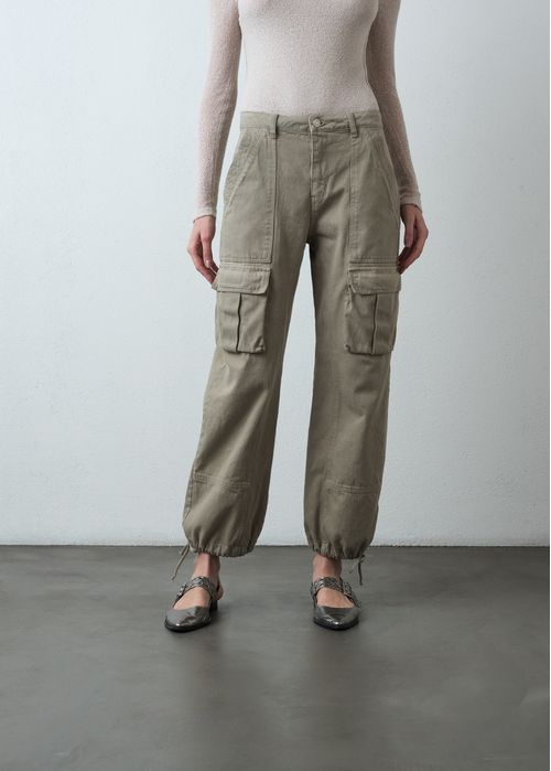 Jean Baggy tiro medio tipo cargo