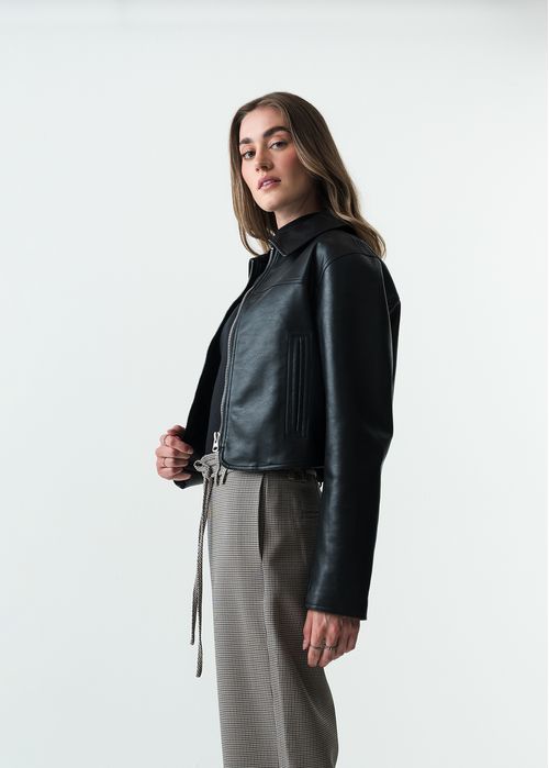 Chaqueta tipo Bomber efecto cuero