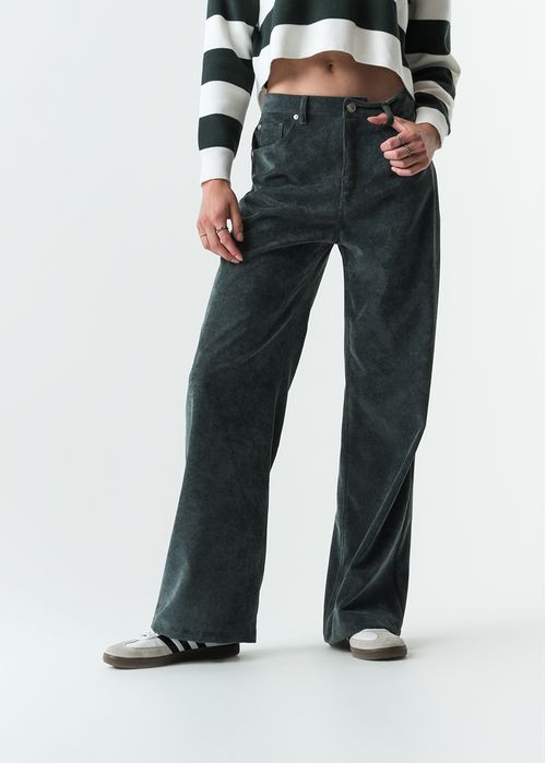 Pantalón Wide Leg fit en corduroy