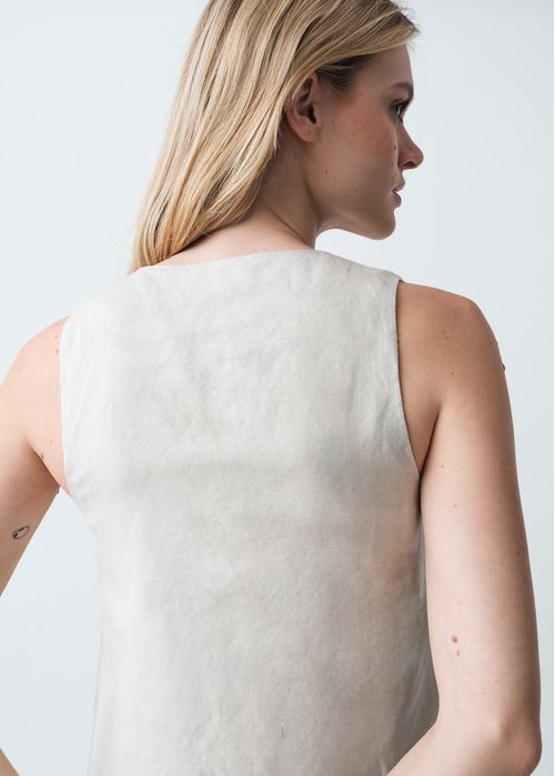 Camisa manga sisa tipo chaleco