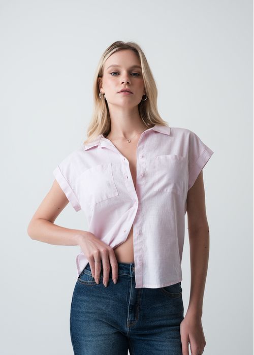 Camisa manga corta con bolsillos de parche