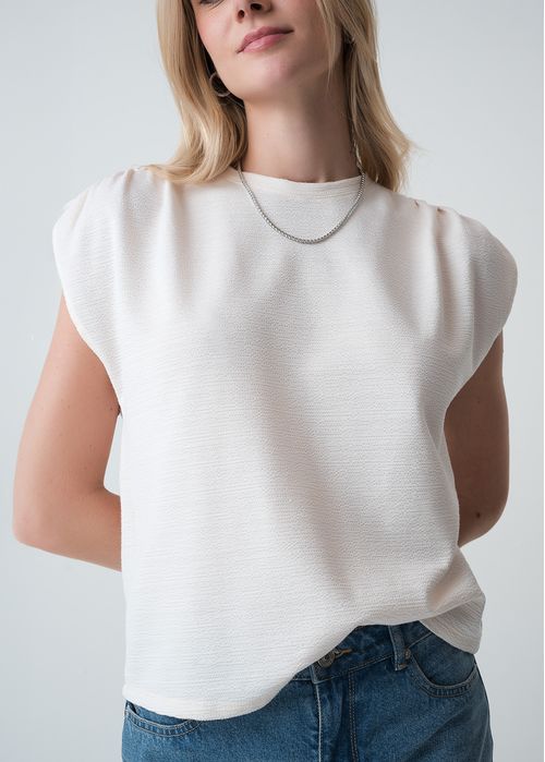 Camiseta manga sisa con textura