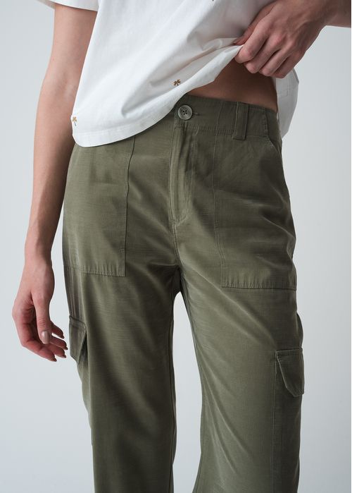 Pantalón Straight tiro alto