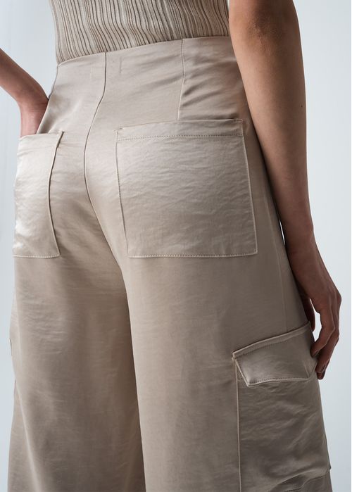 Pantalón Palazzo con bolsillos tipo cargo