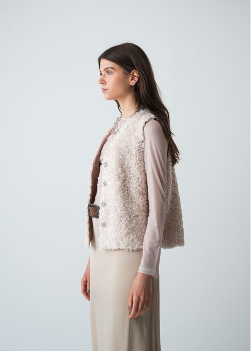 Chaleco afelpado con botones