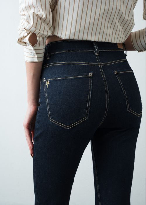 Jean Skinny de tiro alto con mini bordado