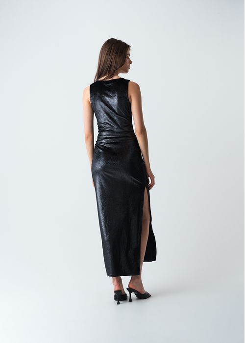 Vestido con abertura