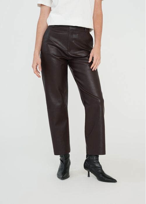 Pantalón Straight efecto cuero