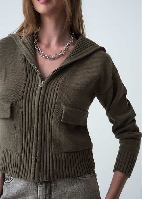 Buzo tejido con cierre