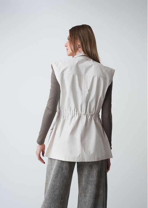 Chaleco largo con cordón