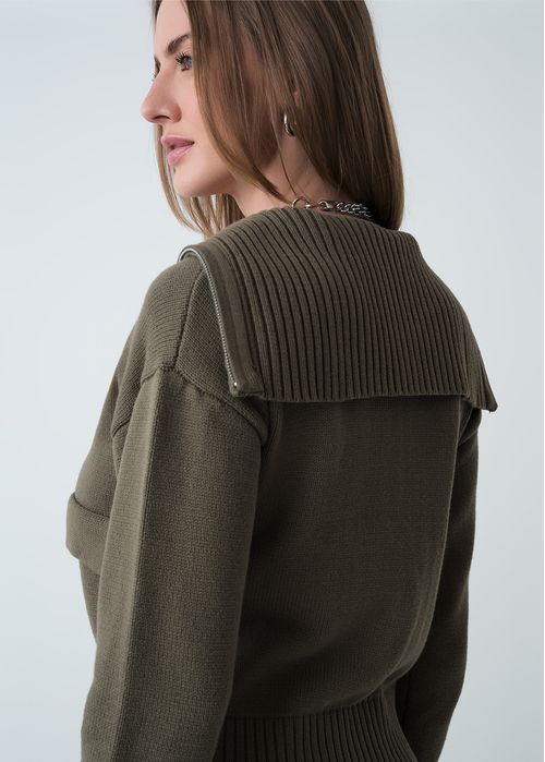 Buzo tejido con cierre