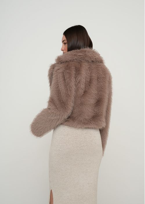 Chaqueta con textura afelpada