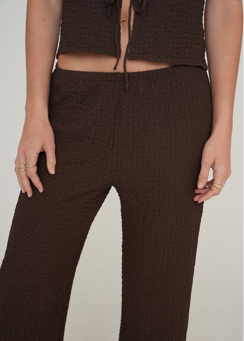 Pantalón Straight con textura