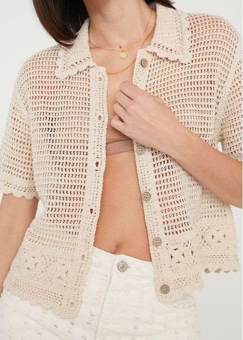 Camiseta tejida con botones