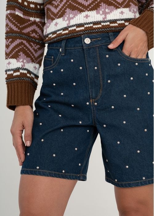 Short con apliques brillantes