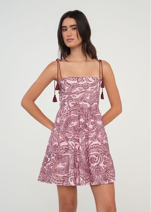 Vestido con borlas en tiras