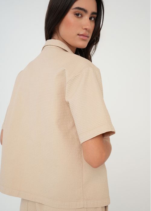 Camisa clásica con bolsillo