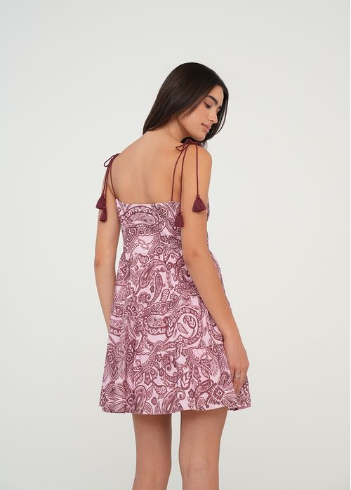 Vestido con borlas en tiras