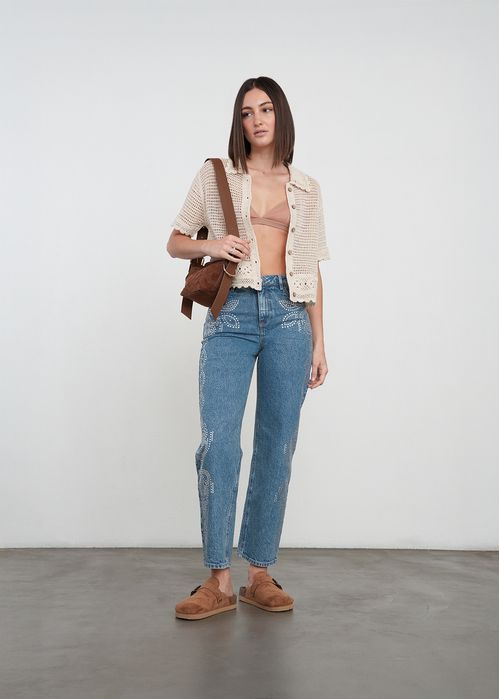 Jean Straight con flores en taches